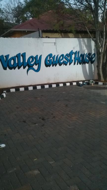 Valley Guest House Pretoria Ngoại thất bức ảnh