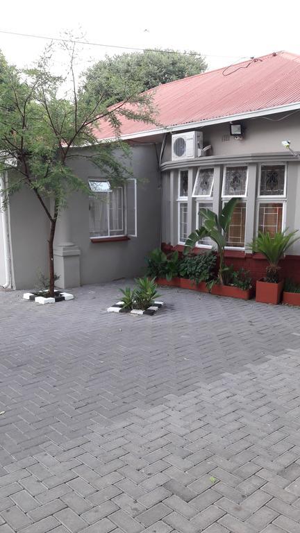 Valley Guest House Pretoria Ngoại thất bức ảnh